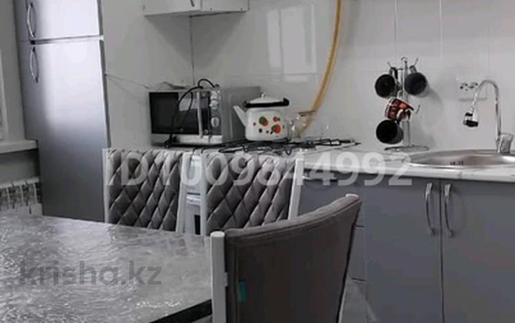 3-комнатная квартира · 67 м² · 7 этаж, Жана кала 11 коше 15.3. за 130 000 〒 в Туркестане — фото 2