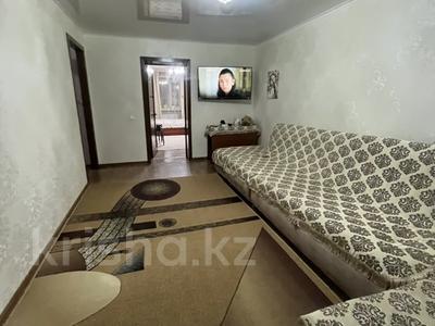 3-бөлмелі пәтер · 58 м² · 3/5 қабат, 13-шағынаудан 19, бағасы: 13.9 млн ₸ в Караганде, Алихана Бокейханова р-н