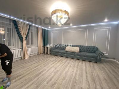 Отдельный дом · 7 комнат · 254 м² · 8.9 сот., Майкудук, Шахтёрский за 75 млн 〒 в Караганде, Алихана Бокейханова р-н