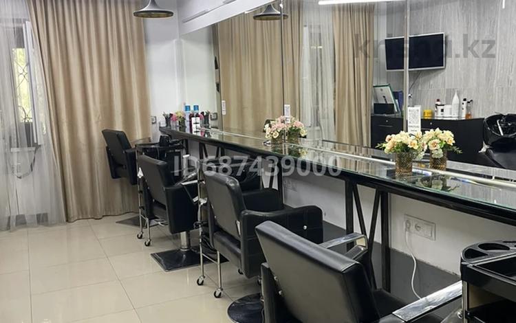 Сұлулық салондары · 50 м², бағасы: 26 млн ₸ в Караганде, Казыбек би р-н — фото 2