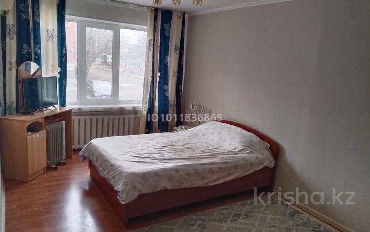 1-комнатная квартира · 33 м² · 1/5 этаж, Авангард-4 мкр 15 — Авангард-4 мкр, 15 дом за 11 млн ₸ в Атырау, мкр Авангард-4 — фото 2