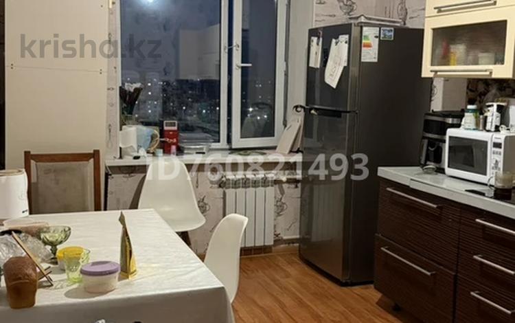 3-бөлмелі пәтер · 81.2 м² · 9/9 қабат, Ткачева 24, бағасы: 42 млн ₸ в Павлодаре — фото 9
