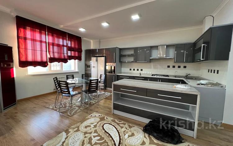 4-комнатная квартира · 150 м² · 6/10 этаж, Кунаева 42 за 360 000 ₸ в Шымкенте — фото 2