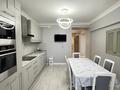 3-бөлмелі пәтер · 150 м² · 8/9 қабат, Самал-3 ш/а. 21, бағасы: 135 млн ₸ в Алматы, Медеуский р-н — фото 3