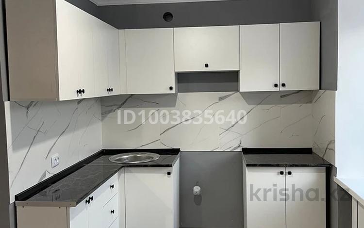 3-бөлмелі пәтер · 78 м² · 2/5 қабат, Сатпаева 125 — Кафе навигатор, бағасы: 21 млн ₸ — фото 2