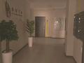 3-бөлмелі пәтер · 56 м² · 2/6 қабат, мкр Нуркент 9К15 блок 17 — Бауыржана Момышулы Универсиадная, бағасы: 41 млн ₸ в Алматы, Алатауский р-н — фото 2