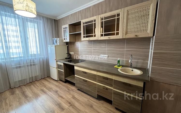 2-бөлмелі пәтер · 70 м² · 2/12 қабат, Алматы 11 — Абу-Даби Плаза, бағасы: 16 000 ₸ в Астане, Есильский р-н — фото 10