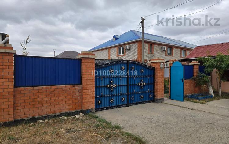 Жеке үй · 10 бөлме · 550 м² · 10 жүзд., 20 22 — Мкр-н Жеруйык, бағасы: 140 млн ₸ в Атырау — фото 2