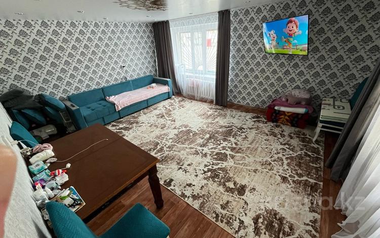 2-комнатная квартира · 56 м² · 1/5 этаж, Алии Молдагуловой 47\5 за 9.5 млн 〒 в Экибастузе — фото 2