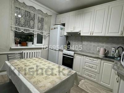 3-комнатная квартира, 64 м², 2/5 этаж, мкр Юго-Восток, Мкр Юго-Восток, мкр Степной 2 2 за 29 млн 〒 в Караганде, Казыбек би р-н