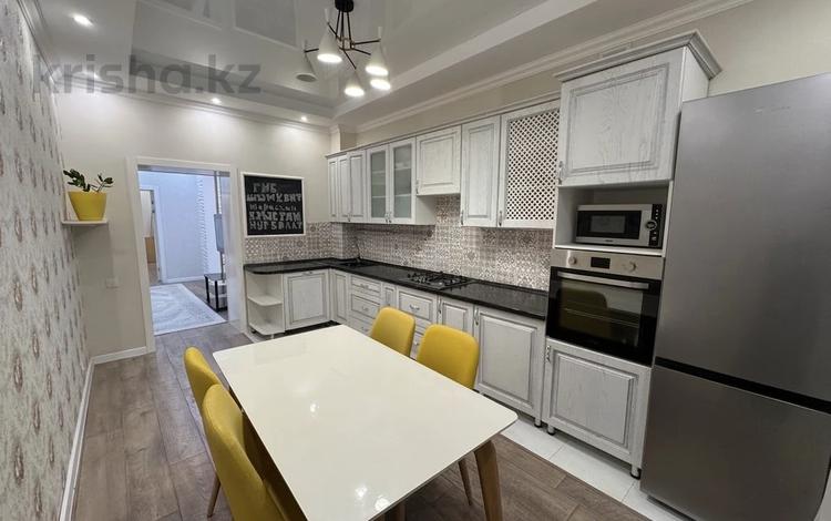 2-комнатная квартира · 95 м² · 6/9 этаж, мкр. Алтын орда, Баишева 7а за 39 млн ₸ в Актобе — фото 2