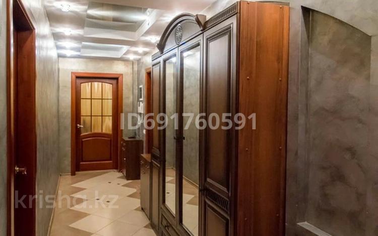 2-бөлмелі пәтер, 78 м², 6/9 қабат ай сайын, мкр Кунаева 58, бағасы: 149 000 〒 в Уральске, мкр Кунаева — фото 2