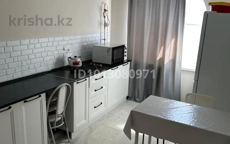1-бөлмелі пәтер · 54 м² · 10/10 қабат, мкр. Алтын орда, Мангилик Ел 20 к1, бағасы: 15 млн ₸ в Актобе — фото 2