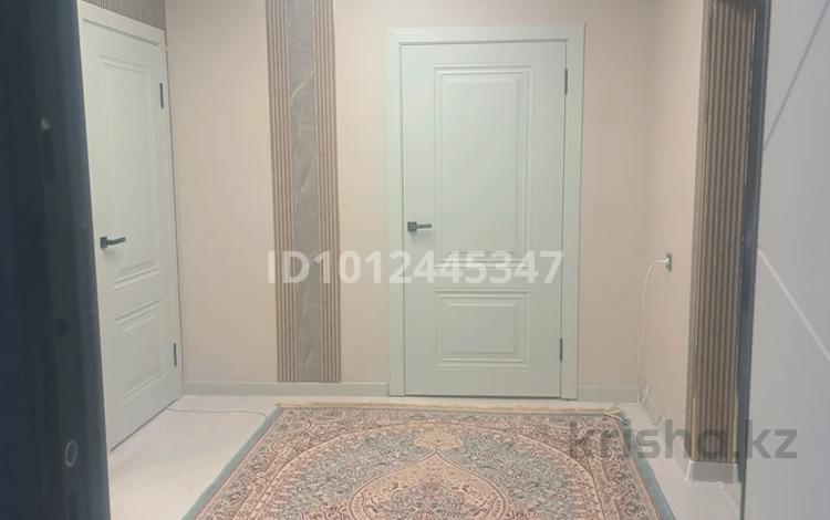 4-бөлмелі пәтер · 105 м² · 3/3 қабат, Сулейманова, бағасы: 31 млн ₸ в Таразе — фото 2