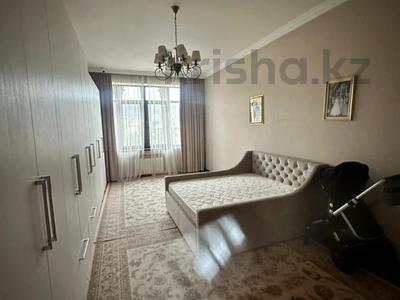 4-комнатная квартира, 210 м², 4/5 этаж, Омаровой 21 за 142 млн 〒 в Алматы, Медеуский р-н