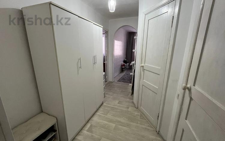 2-комнатная квартира, 45 м², 1/4 этаж, мкр №10 за 27.5 млн 〒 в Алматы, Ауэзовский р-н — фото 2