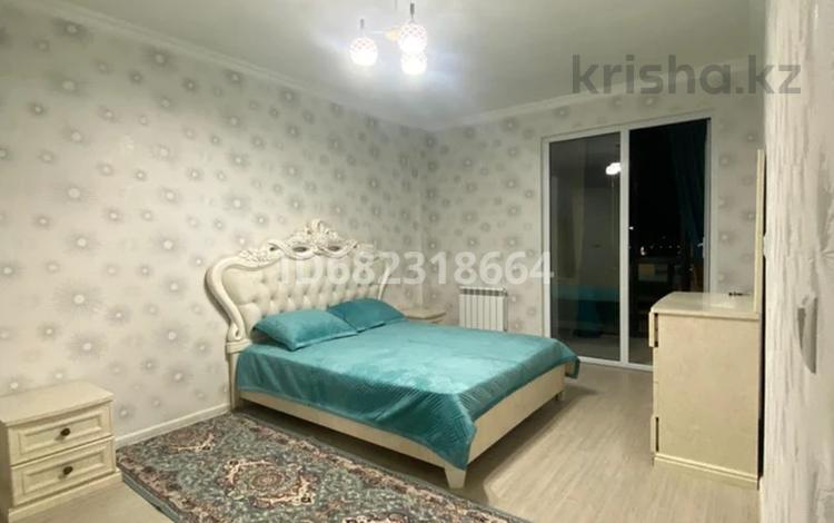 2-комнатная квартира · 70 м² · 11/12 этаж, мкр Кайтпас 1, Байдибек би 116 за 250 000 ₸ в Шымкенте, Каратауский р-н — фото 2