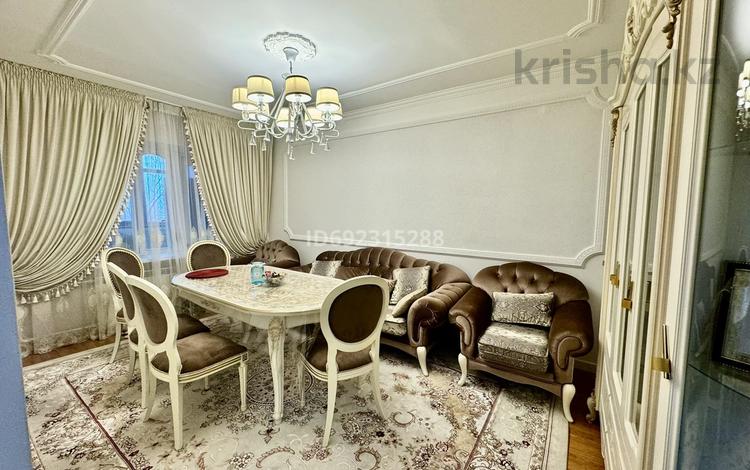 3-бөлмелі пәтер · 65 м² · 4/5 қабат, Казыбекби 146, бағасы: 26 млн ₸ в Таразе — фото 2