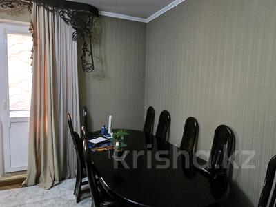 2-бөлмелі пәтер · 70 м² · 9/9 қабат, мкр Аксай-1А, бағасы: 37.5 млн ₸ в Алматы, Ауэзовский р-н