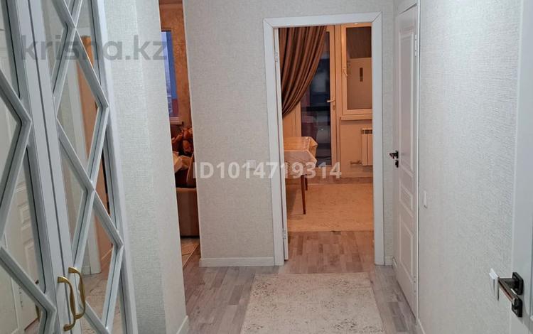 2-комнатная квартира · 60 м² · 10/12 этаж, мкр Кайтпас 1, Байдибек би 116 за 200 000 ₸ в Шымкенте, Каратауский р-н — фото 2