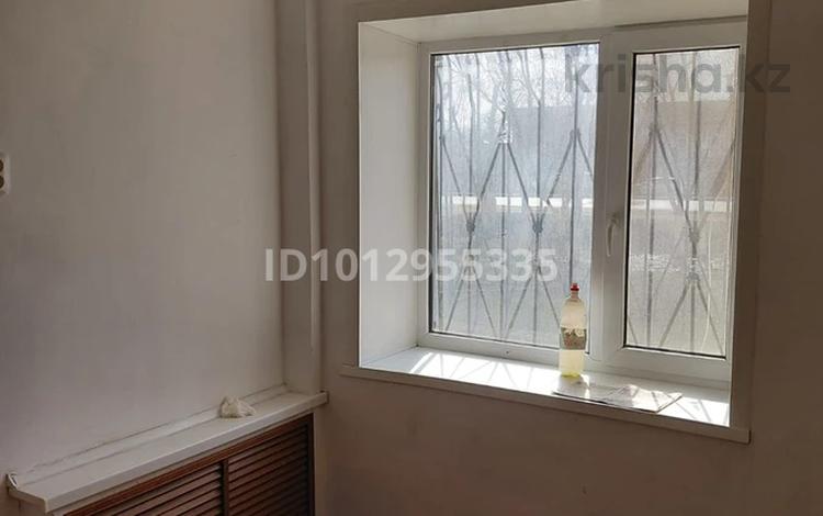1-бөлмелі пәтер · 37 м² · 1/5 қабат, мкр. Зачаганск пгт, жангир хан 50, бағасы: 9.5 млн ₸ в Уральске — фото 2