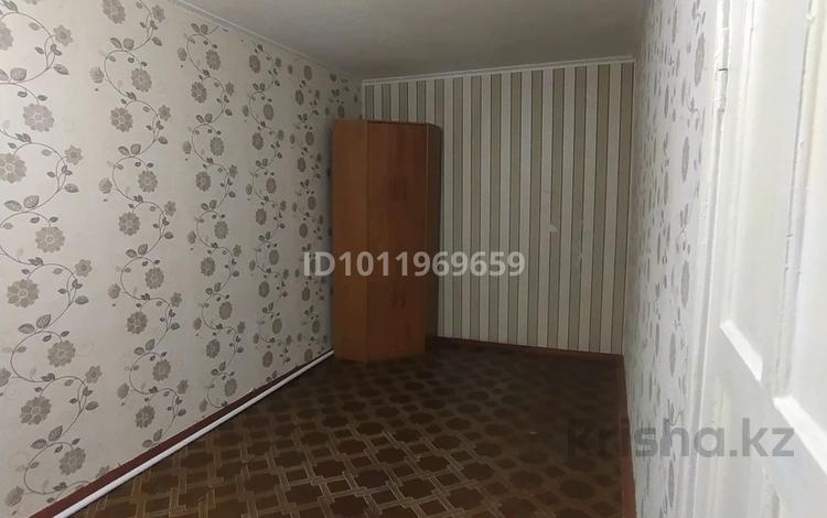 2-комнатная квартира · 49 м² · 2/5 этаж, мкр 5 4 за ~ 11 млн ₸ в Актобе — фото 2