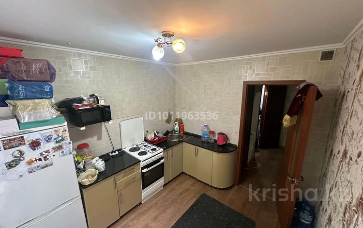 1-бөлмелі пәтер · 42 м² · 1/9 қабат, Майкудук, Майкудук, мкр Голубые пруды 10, бағасы: 13 млн ₸ в Караганде, Алихана Бокейханова р-н — фото 2