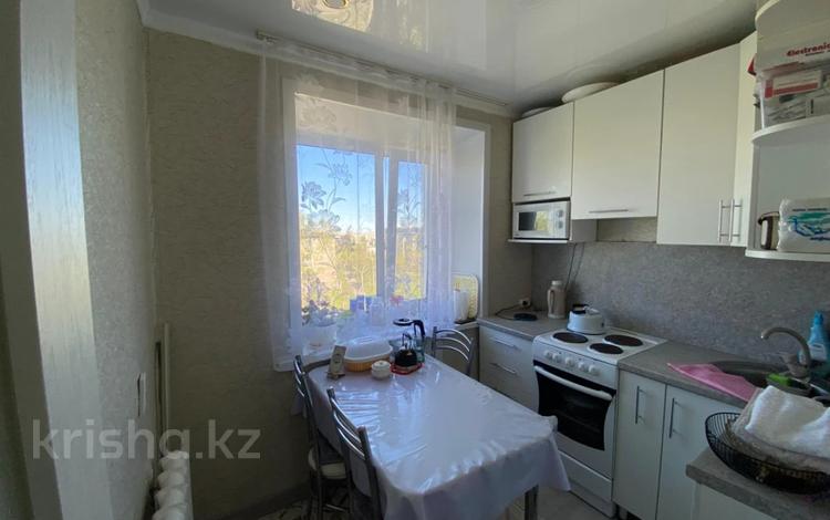 3-комнатная квартира · 60 м² · 5/5 этаж, Астана 28 за 10 млн ₸ в Аксу — фото 2