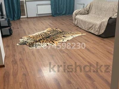 4-комнатная квартира · 145 м² · 4/18 этаж, Навои 60 за 400 000 〒 в Алматы, Ауэзовский р-н