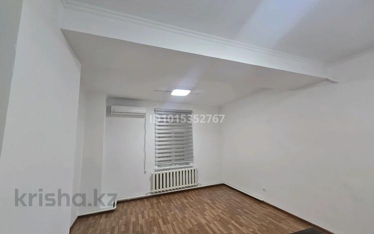 Свободное назначение, офисы, склады · 19 м² за 114 000 ₸ в Шымкенте, Туран р-н — фото 2