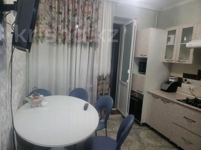 2-комнатная квартира · 66 м² · 2/5 этаж, Болашак 4 за 27 млн 〒 в Талдыкоргане, мкр Болашак