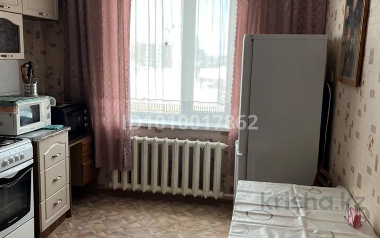 2-комнатная квартира · 57 м² · 4/10 этаж, Шакарима 86а — Возле ресторана Астана за 220 000 ₸ в Семее, Красный Кордон — фото 2