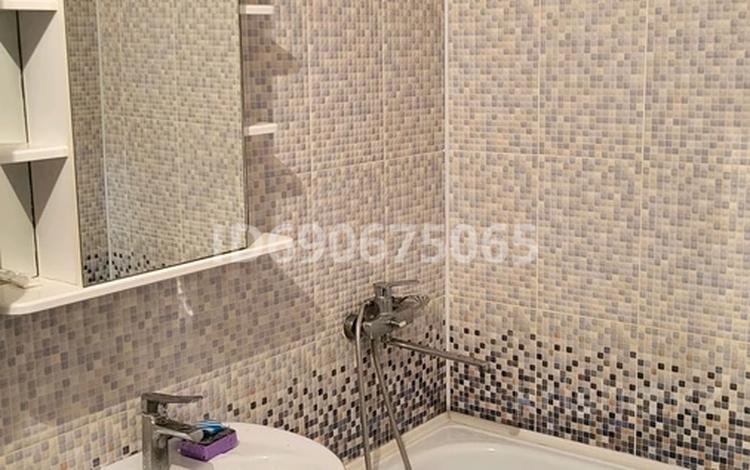 1-комнатная квартира · 30 м² · 7/9 этаж, мкр Новый Город, Пр .Бұхар Жырау 96 — ТД Таир, район нового рынка за 9 000 ₸ в Караганде, Казыбек би р-н — фото 2