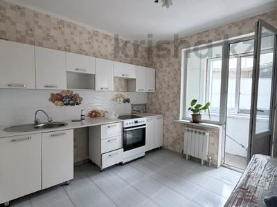 1-бөлмелі пәтер · 49 м² · 2/14 қабат, Нұркент ш/а 5/14 — Момышулы, бағасы: 200 000 ₸ в Алматы, Алатауский р-н