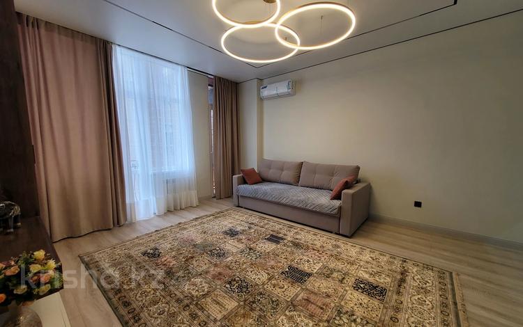 3-комнатная квартира · 100 м² · 6/10 этаж, 17-й мкр 25 за 400 000 ₸ в Актау — фото 2