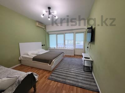 1-комнатная квартира · 35 м² · 6/9 этаж, Маметовой — Квартира находится ниже ЦУМа, Маметовой Абылай хана за 15 000 ₸ в Алматы, Алмалинский р-н