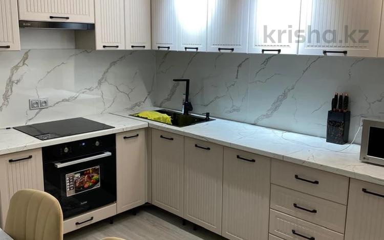 1-бөлмелі пәтер · 43 м² · 4/12 қабат, 4 мкр, бағасы: 25 млн ₸ в Конаеве — фото 2