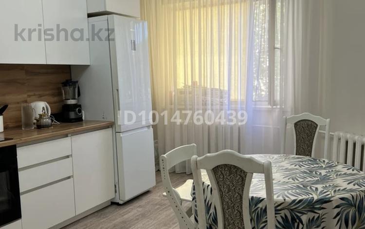 2-бөлмелі пәтер · 82.3 м² · 3/9 қабат, Ткачева 5, бағасы: 41.2 млн ₸ в Павлодаре — фото 2