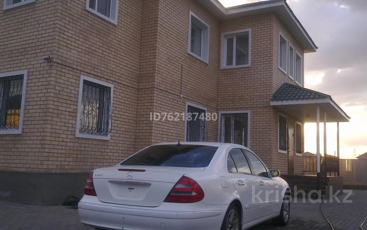 Отдельный дом · 4 комнаты · 290 м² · 10 сот., Мухамеджанова 7 — Возле акимата за 63 млн ₸ в Акмоле — фото 2