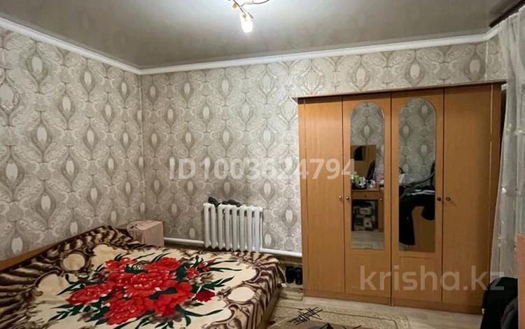 3-комнатная квартира · 61.3 м² · 2/2 этаж, Кудерина 109 — Находится возле 6 школы за 10 млн ₸ в  — фото 3