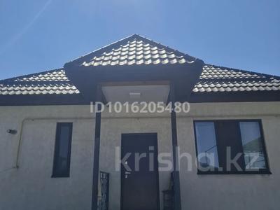 Жеке үй · 5 бөлме · 110 м² · 4 жүзд., Водник 4 70 — Находится возле магазина Биназир, бағасы: 350 000 ₸ в Боралдае (Бурундай), мкр Водник-3