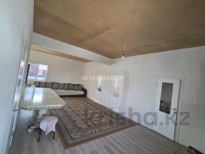 Отдельный дом · 4 комнаты · 100 м² · 10 сот., мкр Шанхай 46 — Мира жубанова за 270 000 〒 в Актобе