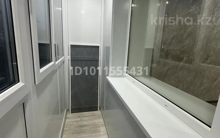 2-бөлмелі пәтер · 43.3 м² · 2/3 қабат, Валиханова 22, бағасы: 13.5 млн ₸ в Петропавловске — фото 2