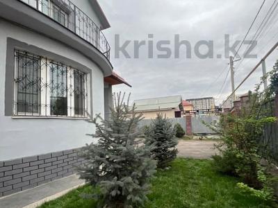 Отдельный дом · 4 комнаты · 160 м² · 8.1 сот., мкр Акбулак, Аханова 45 за 135 млн ₸ в Алматы, Алатауский р-н