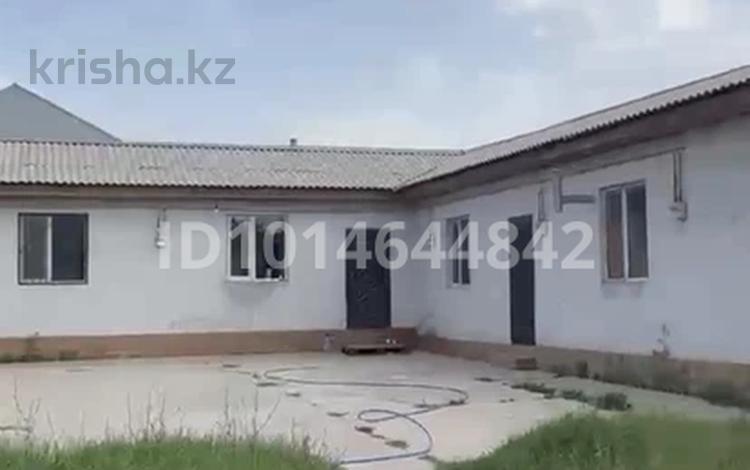 Часть дома · 3 комнаты · 197 м² · 7.49 сот., мкр Акниет 31 — Раугаш 31 за 20 млн ₸ в Шымкенте, Абайский р-н — фото 2