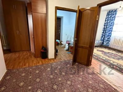 2-бөлмелі пәтер · 42 м² · 1/3 қабат, Бозғұлов 6 — Детская больница, бағасы: 13.5 млн ₸ в 