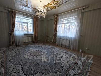 4-комнатная квартира · 150 м² · 1/14 этаж, 17-й мкр 11 за 62 млн 〒 в Актау
