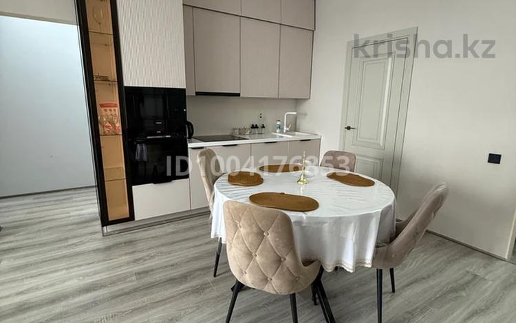 3-комнатная квартира · 120 м² · 10/25 этаж, мкр 11 112в за 20 000 〒 в Актобе — фото 12