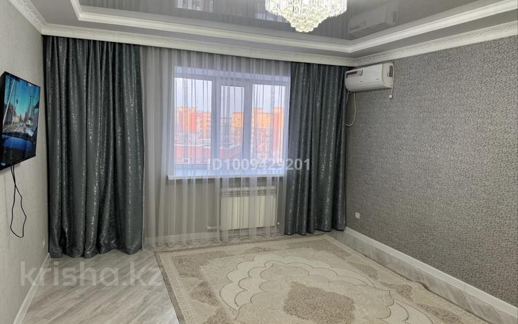 1-бөлмелі пәтер · 43.8 м² · 8/9 қабат, мкр. Алтын орда 4д, бағасы: 150 000 〒 в Актобе — фото 2