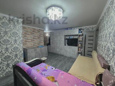 2-бөлмелі пәтер · 44 м² · 2/5 қабат, Майкудук, Майкудук, 16й микрорайон 37, бағасы: 13 млн ₸ в Караганде, Алихана Бокейханова р-н